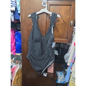 Size 20 brand new women's swimsuit from target item 1019